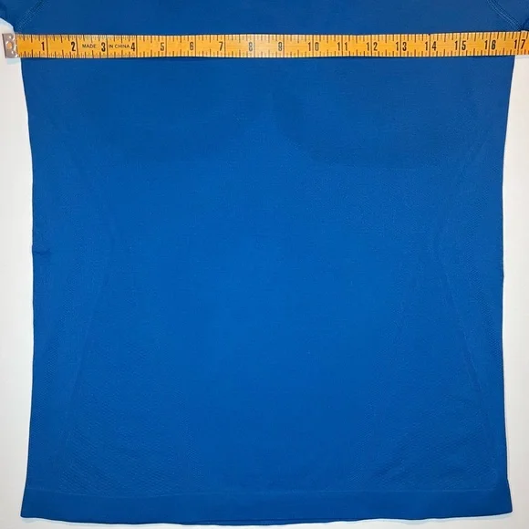 Women’s Athleta Momentum Seamless Tee Mesh Panels Stretch Breathable Sz. S - Picture 13 of 13